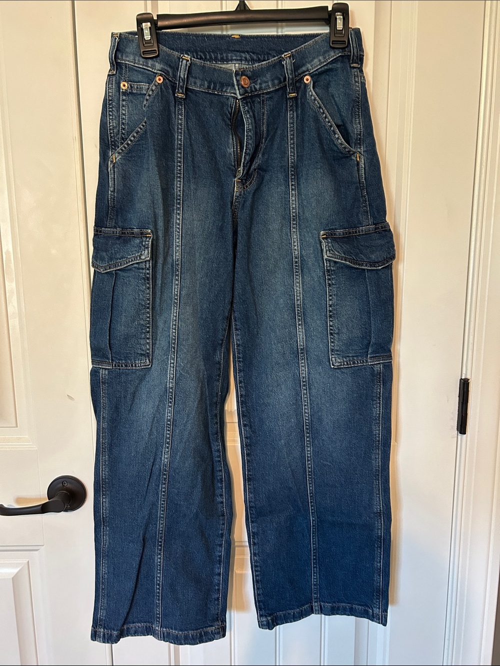Women’s Gap 90’s loose cargo mid rise jean 27/4p